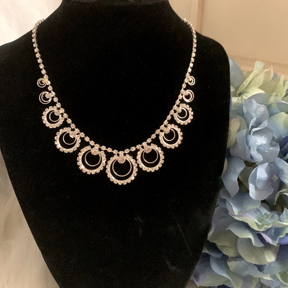 Silver and rhinestone necklace - Picture 1 of 4